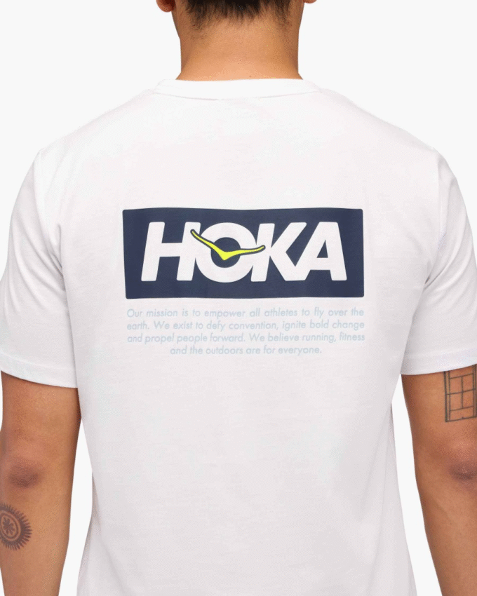 HOKA Manifesto Kısa Kollu Tişört