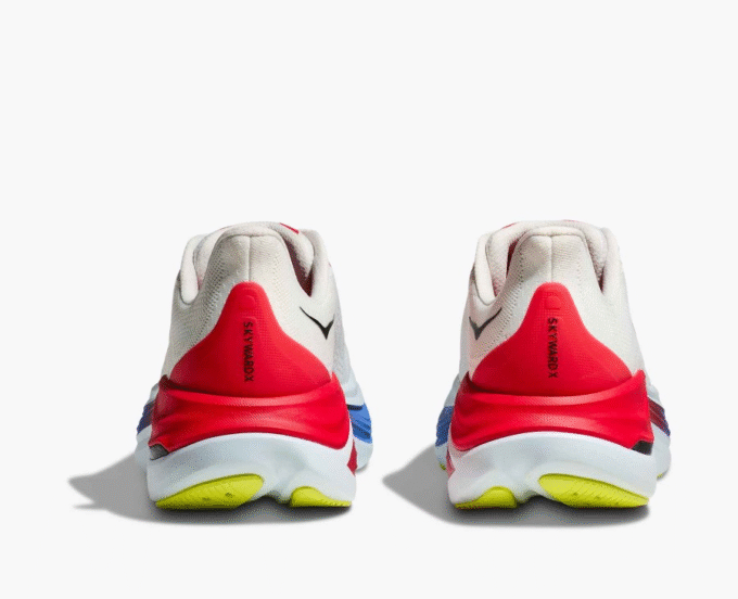 HOKA ONE ONE Novafly Sıkı Koşu