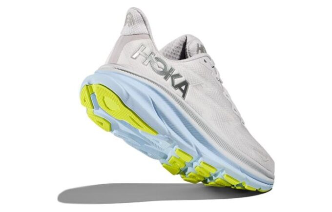 (WMNS) Clifton 9 Geniş ‘Nimbus Bulut Buz Mavisi’